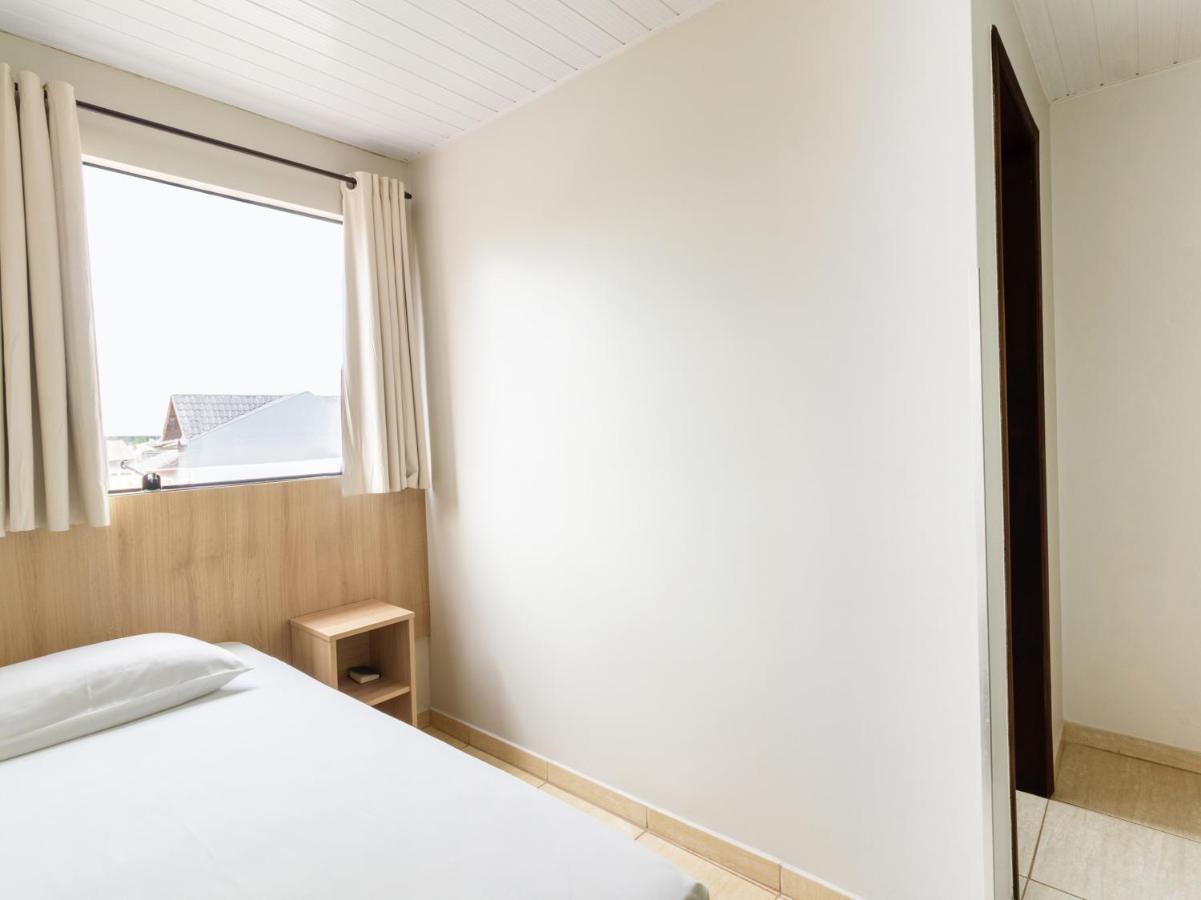 Hotel Cabbu 坎普拉古 外观 照片